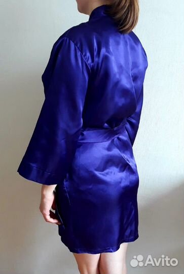 Шелковый халат женский