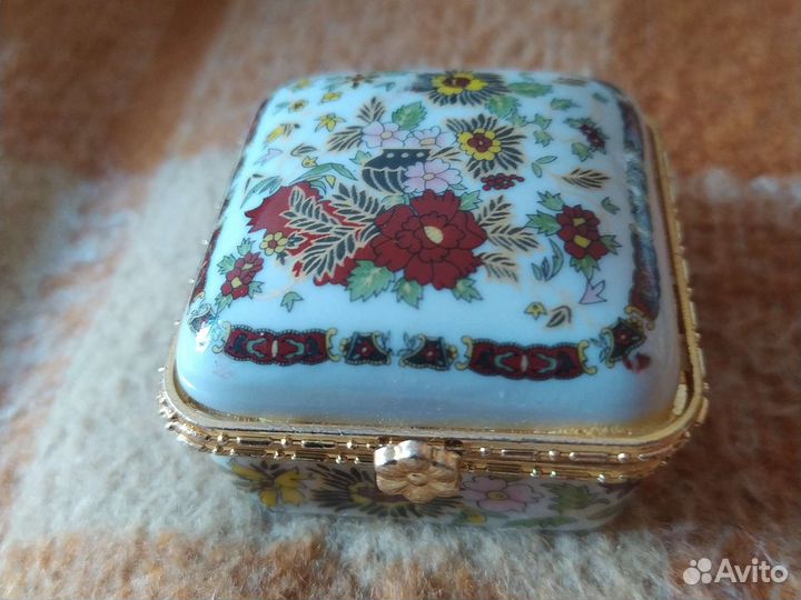 Шкатулка для украшений новая фарфор