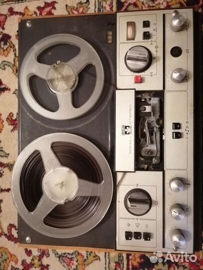 Катушечный магнитофон маяк 203