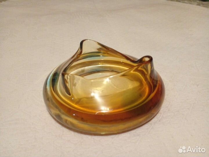 Посуда-цветное стекло