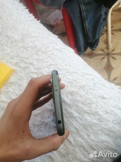 Мобильные телефоны