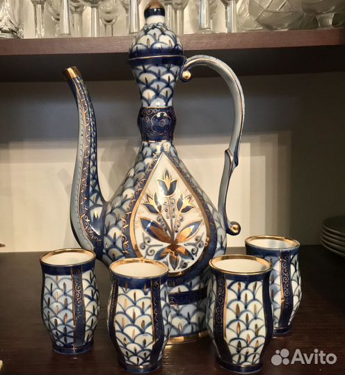 Набор кувшин и стаканы