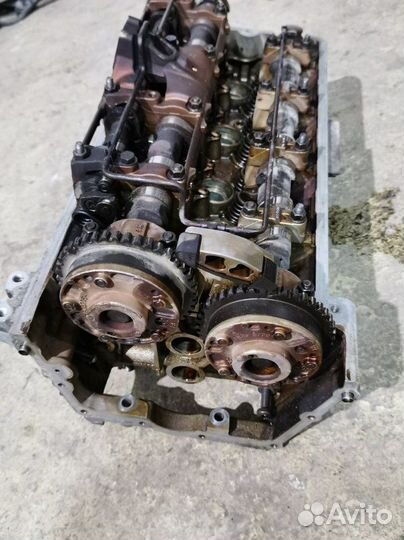 Головка блока цилиндров правая Bmw 7-Series E65