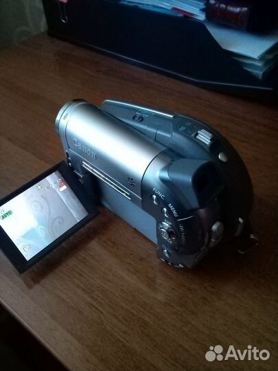 DVD видеокамера Canon DC10