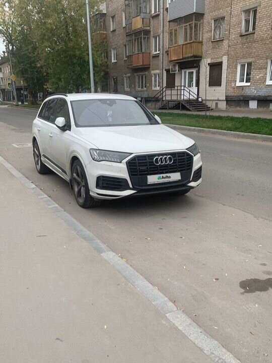 Audi Q7: фото владельца