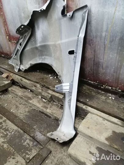 Крыло isis 2007 ANM15