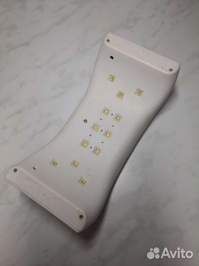 Лампа для ногтей