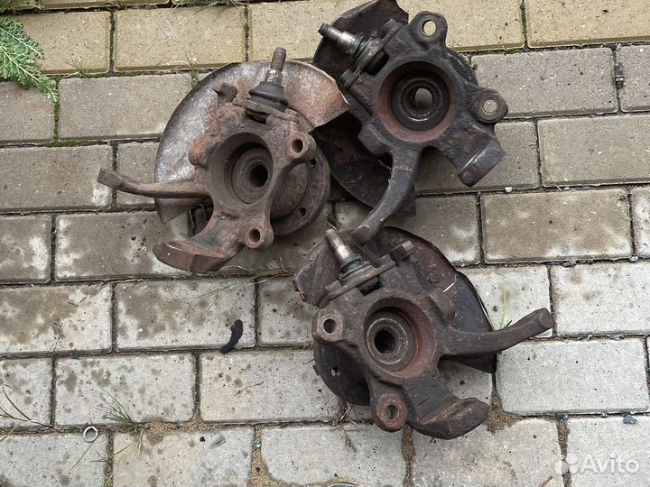 Поворотный кулак Фольксваген Т4