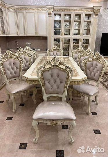 Комплект стол и стулья