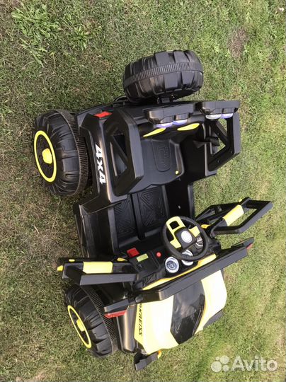 Детский электромобиль джип