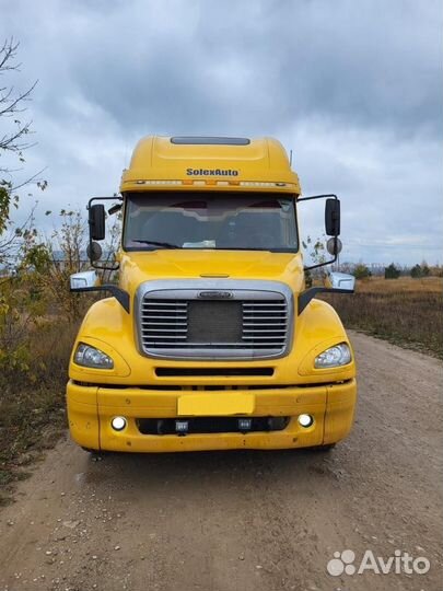 Freightliner Columbia, 2003