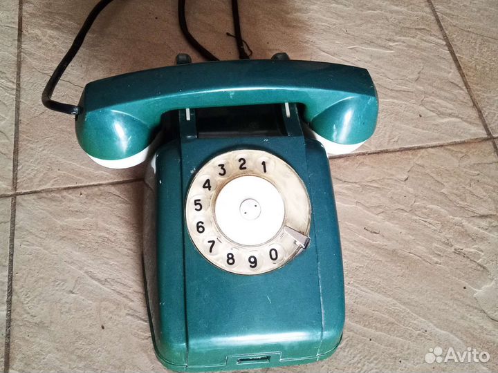 Старый телефон СССР