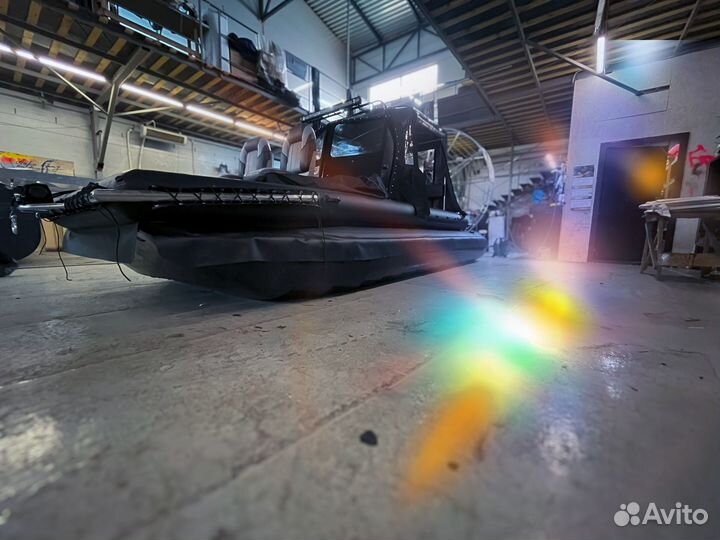 Аэролодка Бриз 550 с 2 доп. сидениями