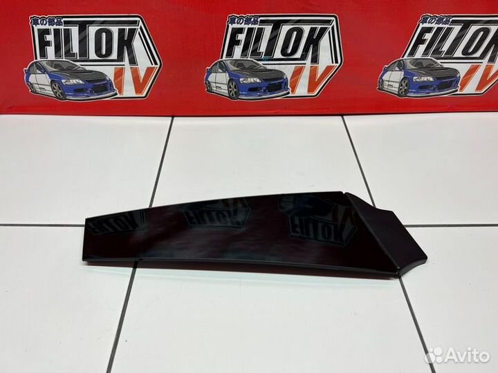 Накладка на стойку левая Mercedes-Benz Cls-Class