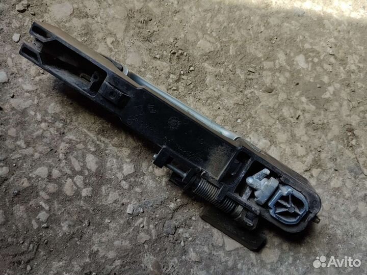 Ручка задняя левая Laguna 2