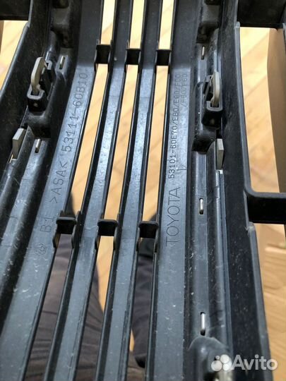 Решетка радиатора Toyota Land Cruiser Prado 150