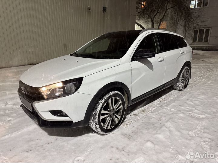LADA Vesta Cross 1.6 CVT, 2021, 105 000 км