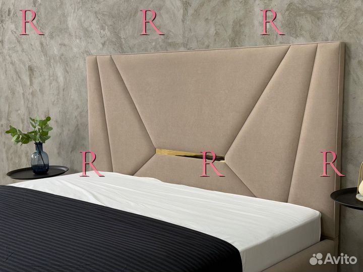 Кровать двухспальная