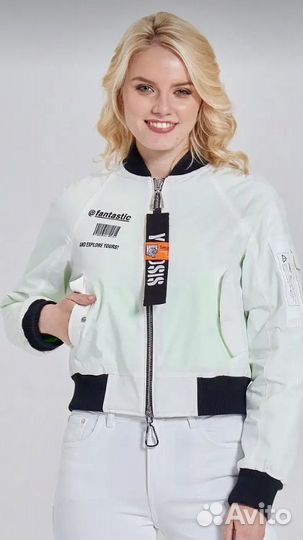 Бомбер женский