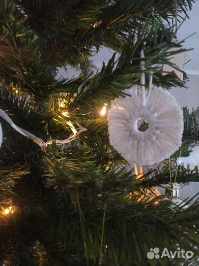 Игрушки на ёлку макраме ручной работы