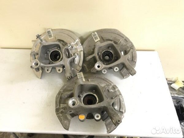 Кулак поворотный задний левый Bmw 5 F10 13Г