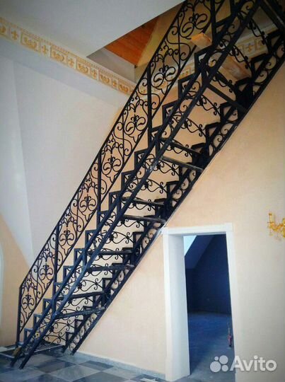 Ворота, перила, ограждения, козырьки