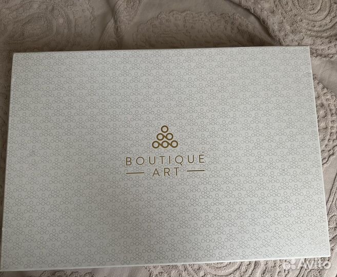 Бело-бежеватое постельное белье