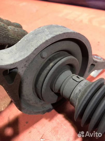 Карданный вал Хендай Санта фе 2