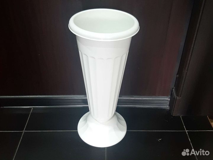 Вазан для цветов