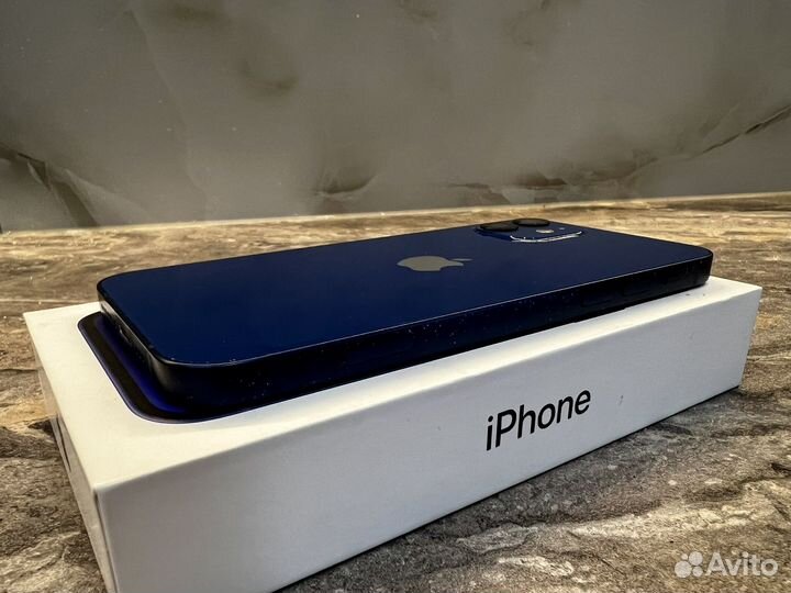 iPhone 12, 64 ГБ