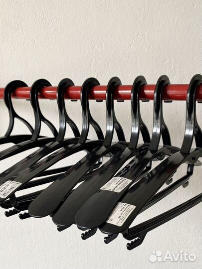 Вешалки Плечики пластиковые 44-46 размер