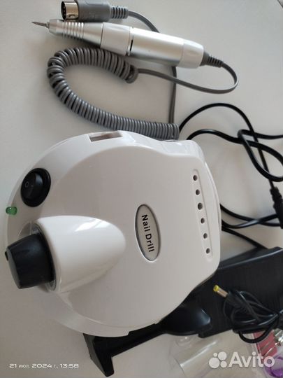 Профессиональный аппарат для маникюра и педикюра