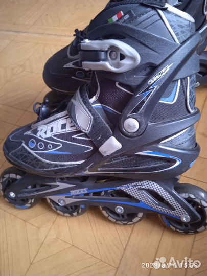 Роликовые коньки