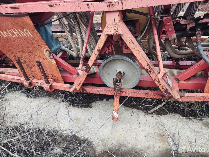 Сеялка зерновая пневматическая спу-6Л-ду