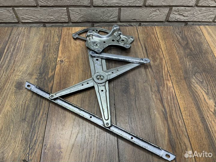 Toyota camry V50 Стеклоподъемник электр. передний