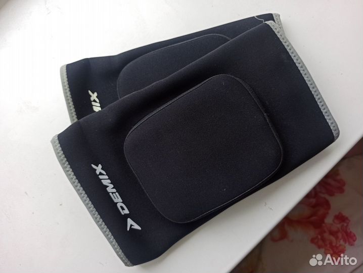 Наколенники для волейбола