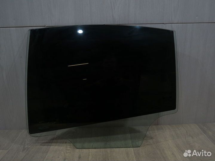 Стекло заднее левое Chevrolet Cruze