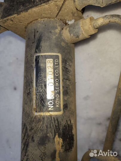 Рулевая рейка тойота королла Е90 1988 года