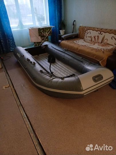 Надувная лодка