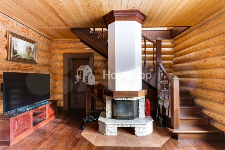 Дом 210 м² на участке 20 сот.