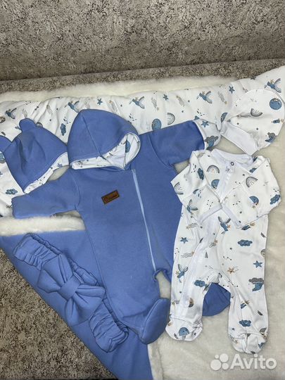 Комплект на выписку новый