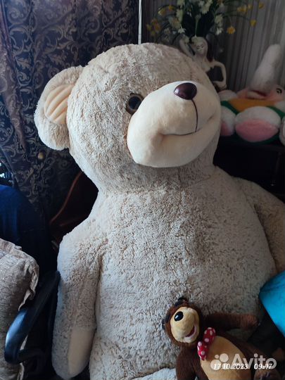 Плюшевый медведь