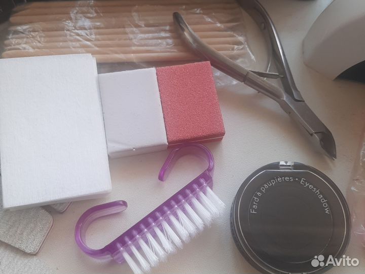 Уф лампа для ногтей, гель лаки Новые