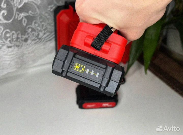 Шуруповерт (Абсолютно новый)