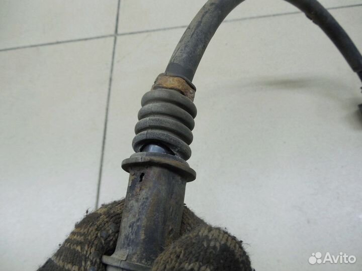 Трос стояночного тормоза правый ASX 2010-2016