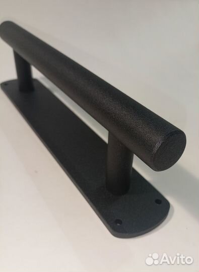 Ручка-скоба стальная. Модель 9