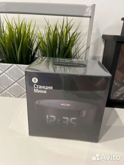 Яндекс станция мини с часами новая