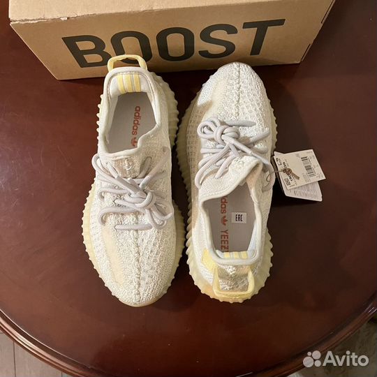 Кроссовки adidas yeezy boost 350 v2 light