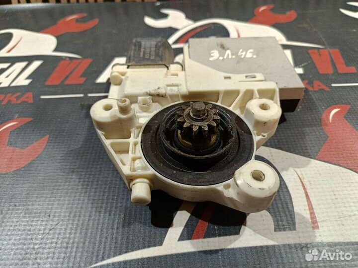 Моторчик стеклоподъемника Ford Focus 2