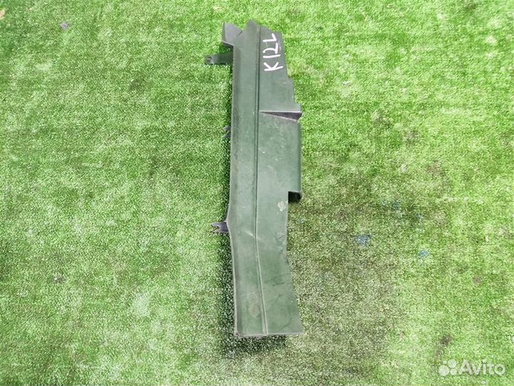 Дефлектор радиатора левый Renault Scenic 2 (JM) 2